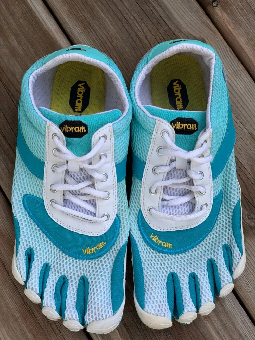 Vibram fivefingers barefoot